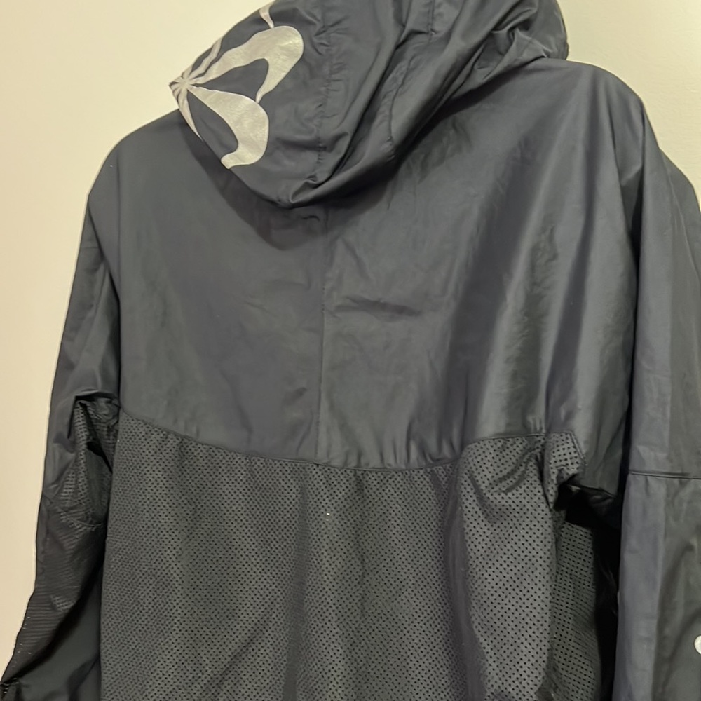 Nike running jacket - Picture 9 of 12